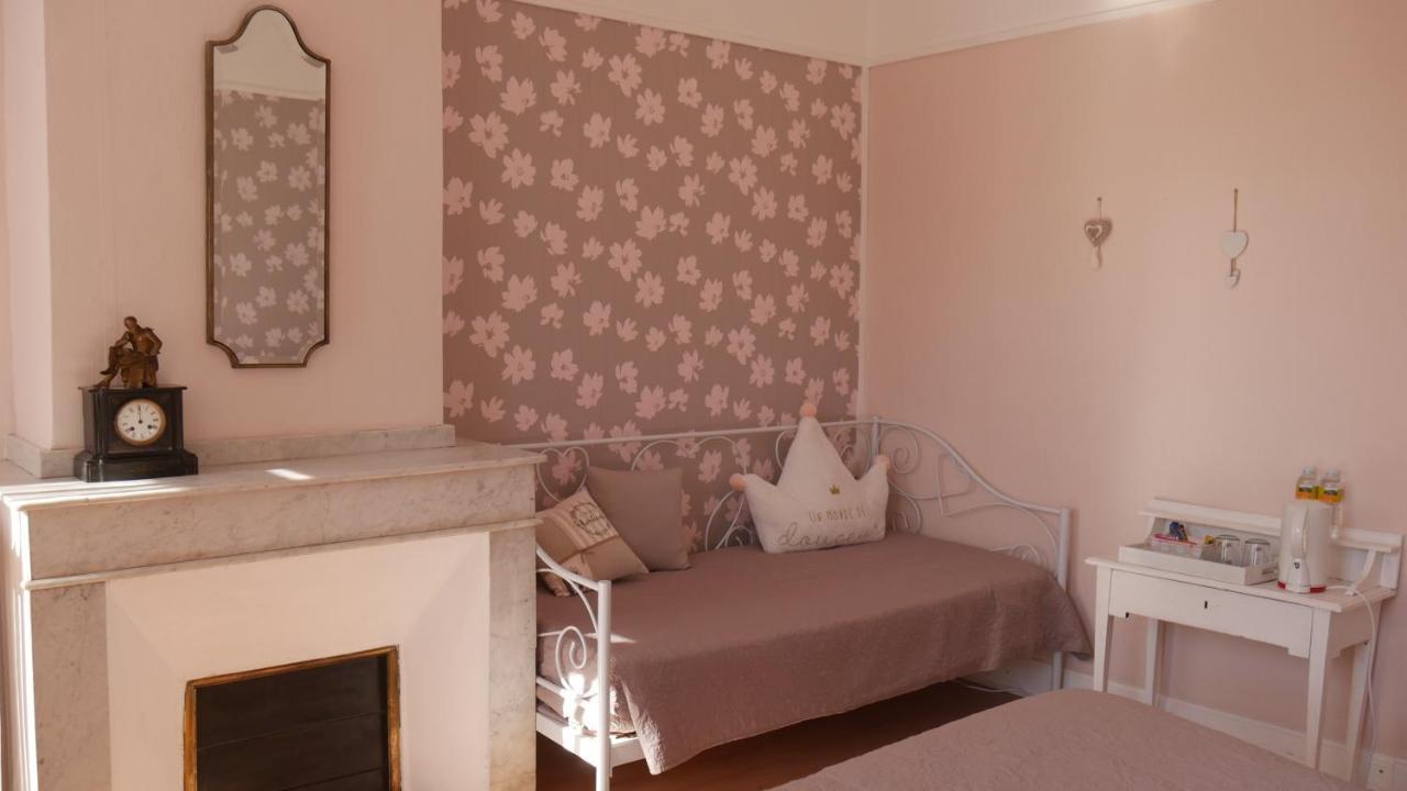La Maison Des 4 M Лавлане Екстериор снимка