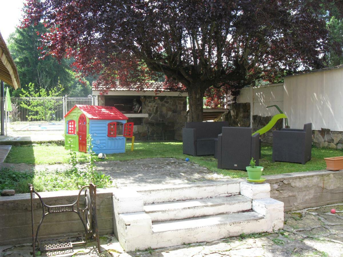 La Maison Des 4 M Лавлане Екстериор снимка